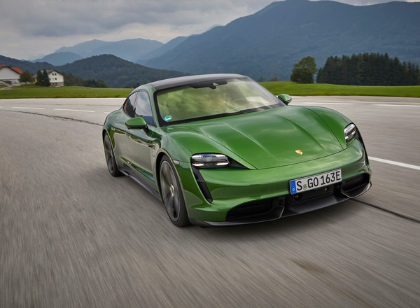 Porsche Taycan – jak jeździ pierwsze elektryczne Porsche?