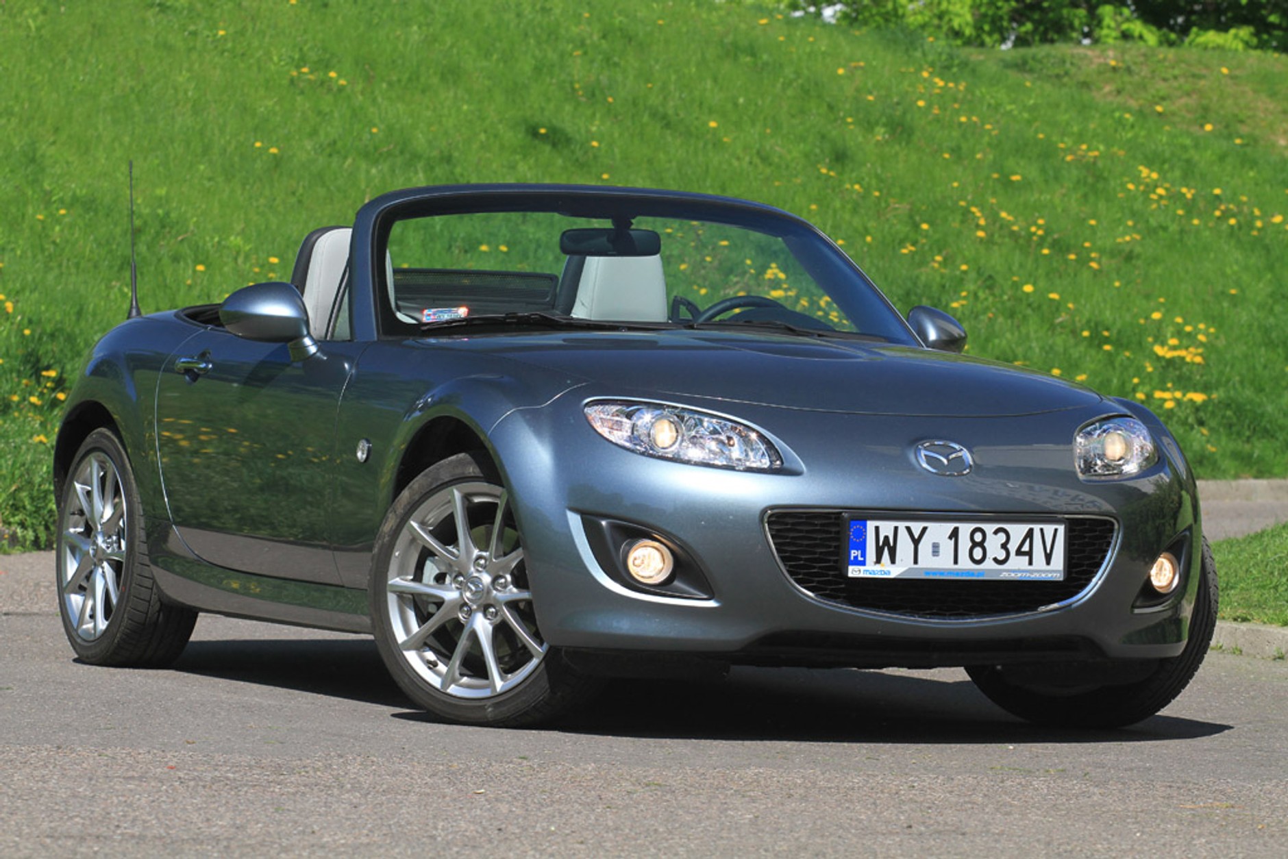 Mazda MX-5 znów z miękkim dachem