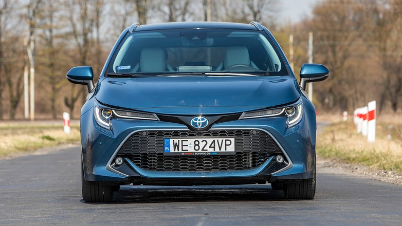 Oszczędzaj z fantazją - test Toyoty Corolla Touring Sports 2.0 Hybrid