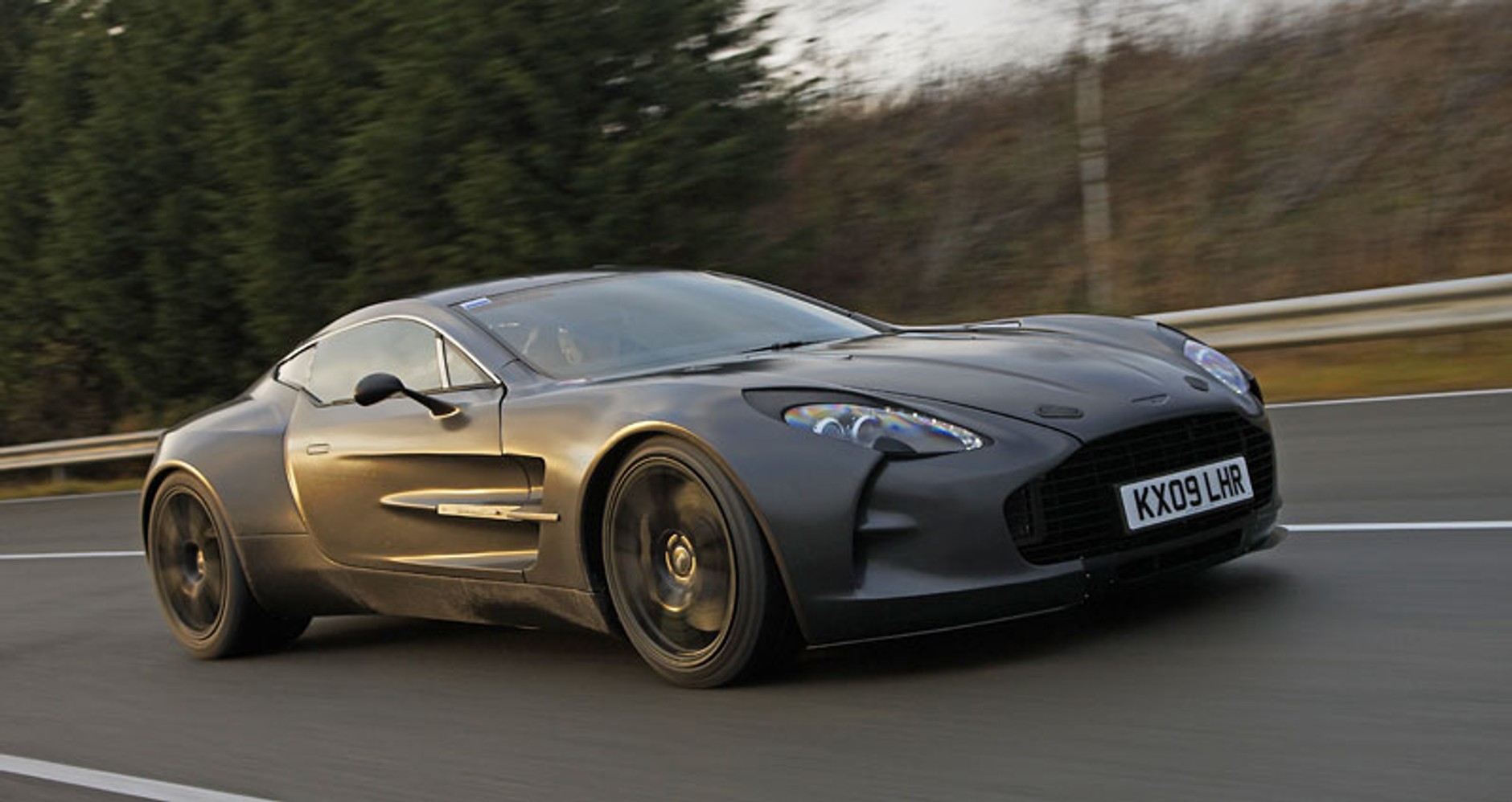 Aston Martin One-77: rozpędzony do 354 km/h