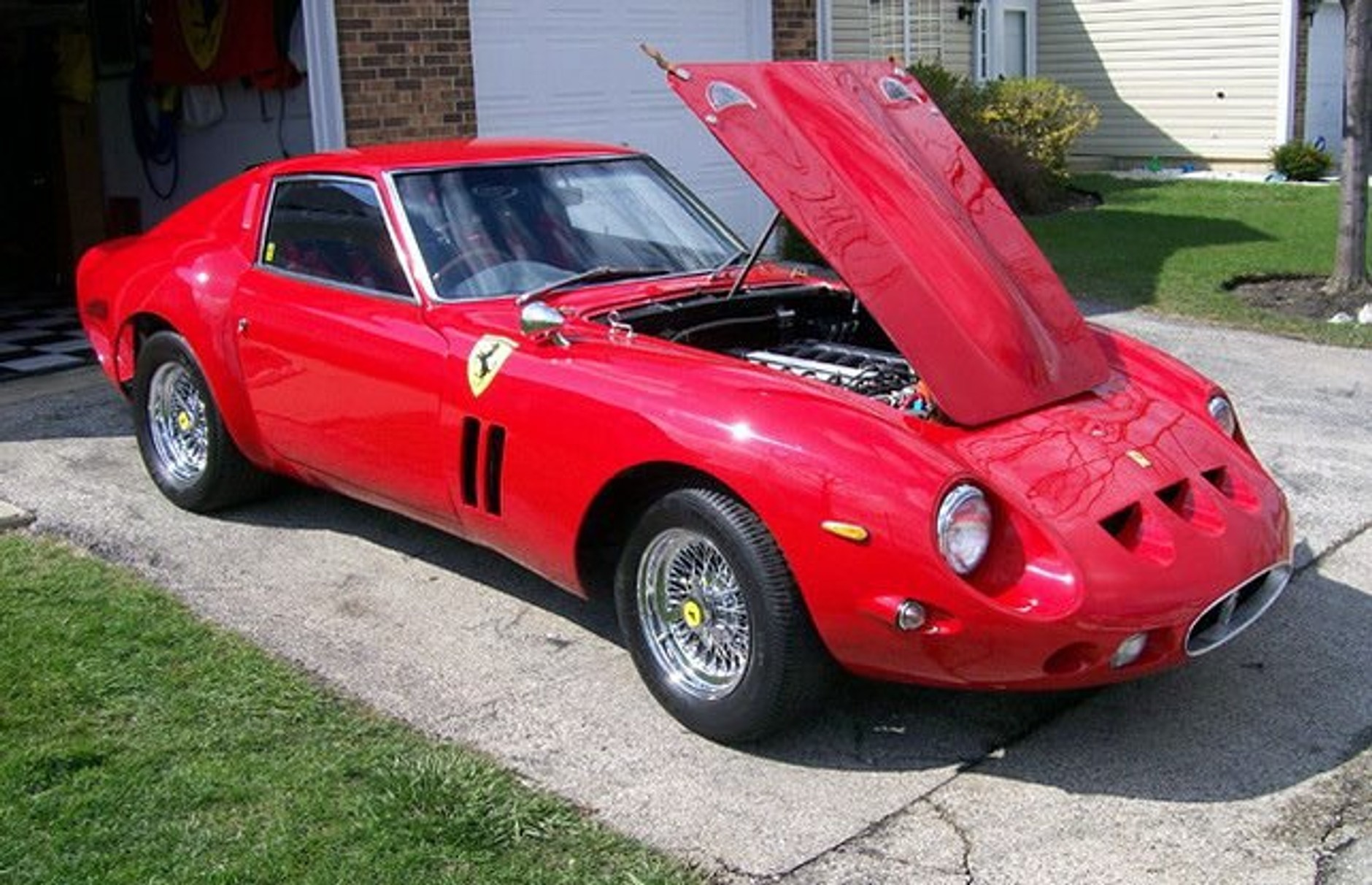 Ferrari 250 GTO na bazie Nissana 280 Z z silnikiem BMW