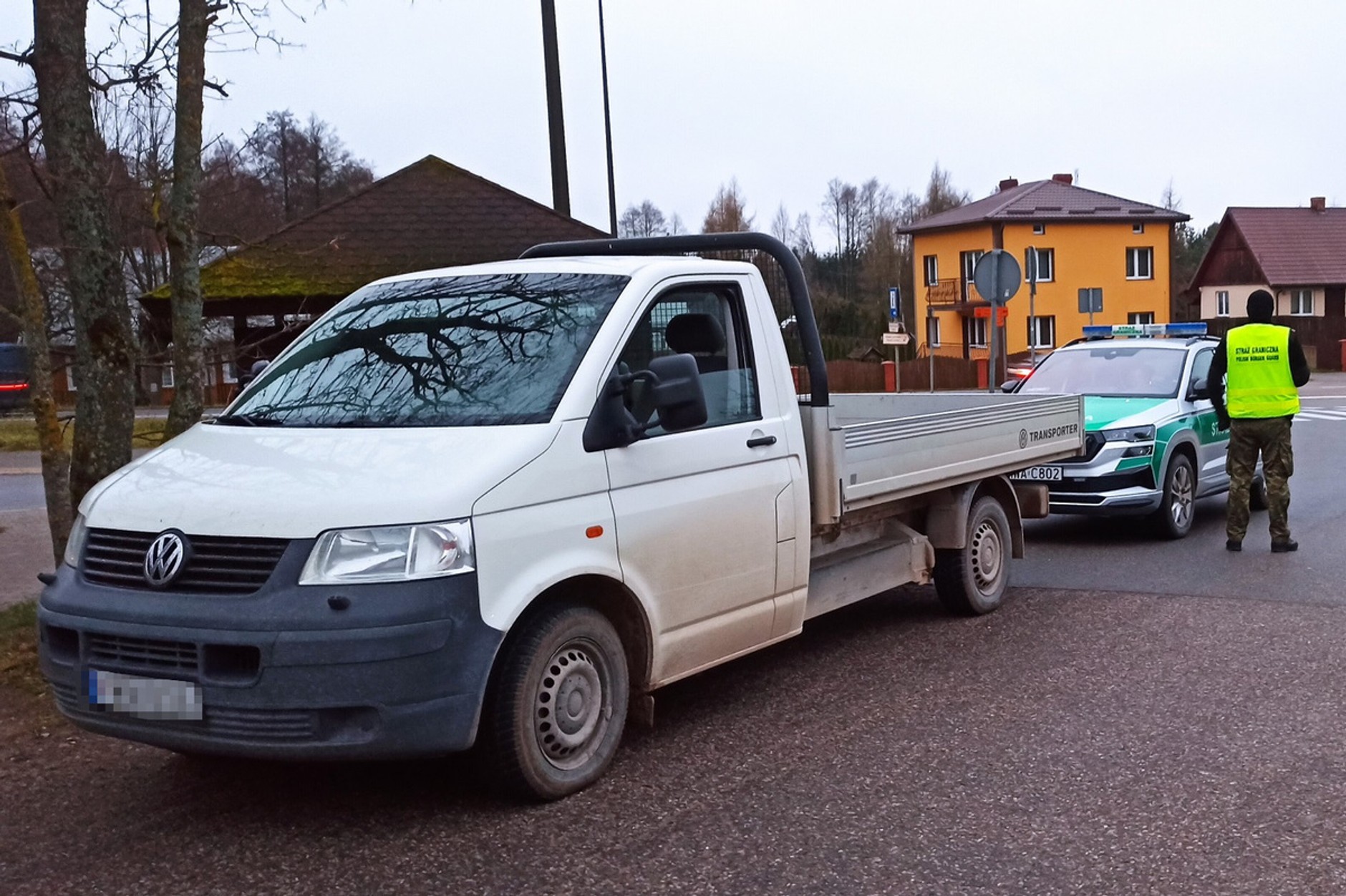 Papierosowa kontrabanda na pace