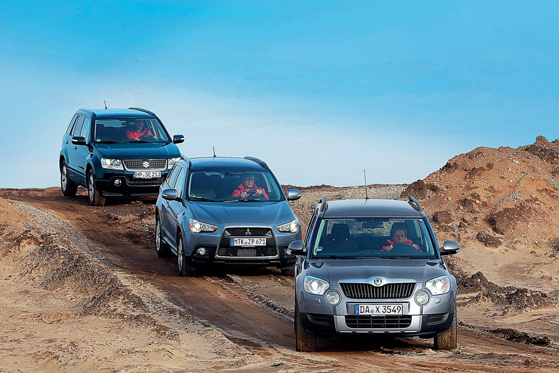 Suzuki Grand Vitara kontra Mitsubishi ASX i Skoda Yeti: kompaktowe terenówki na start