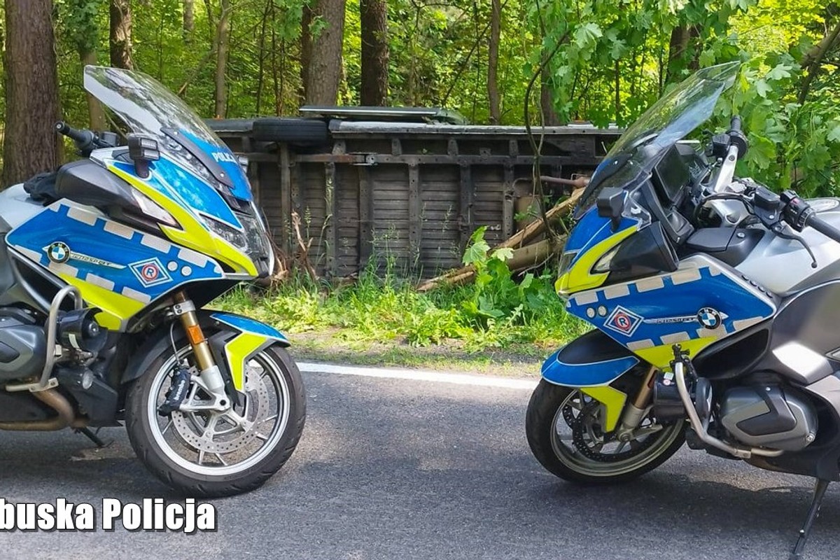 Wypadł busem z drogi i uciekł. Kierowca nie był pijany, chodziło o ładunek