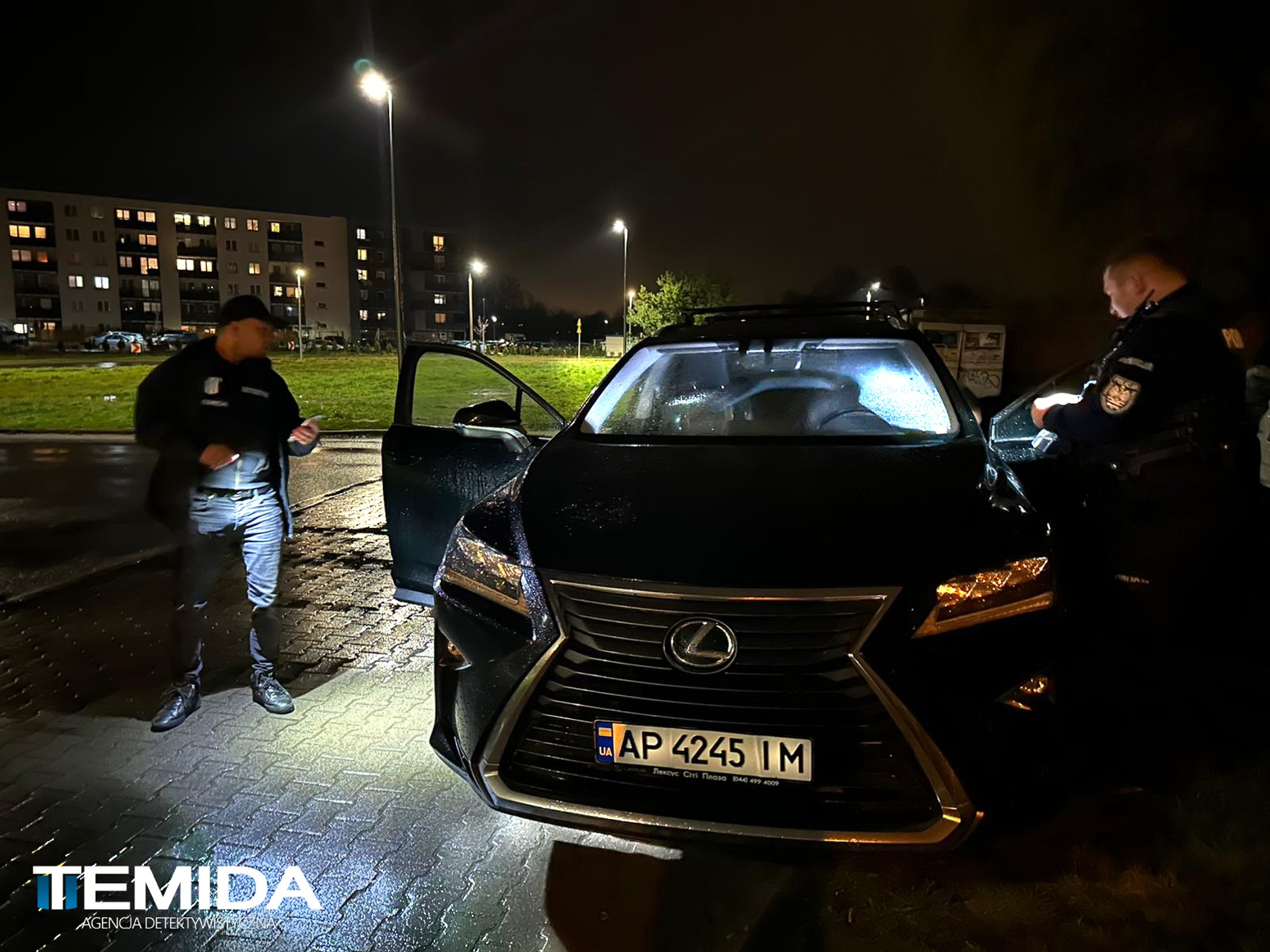 Lexus RX300 z Ukrainy odzyskany przez detektywa i policję
