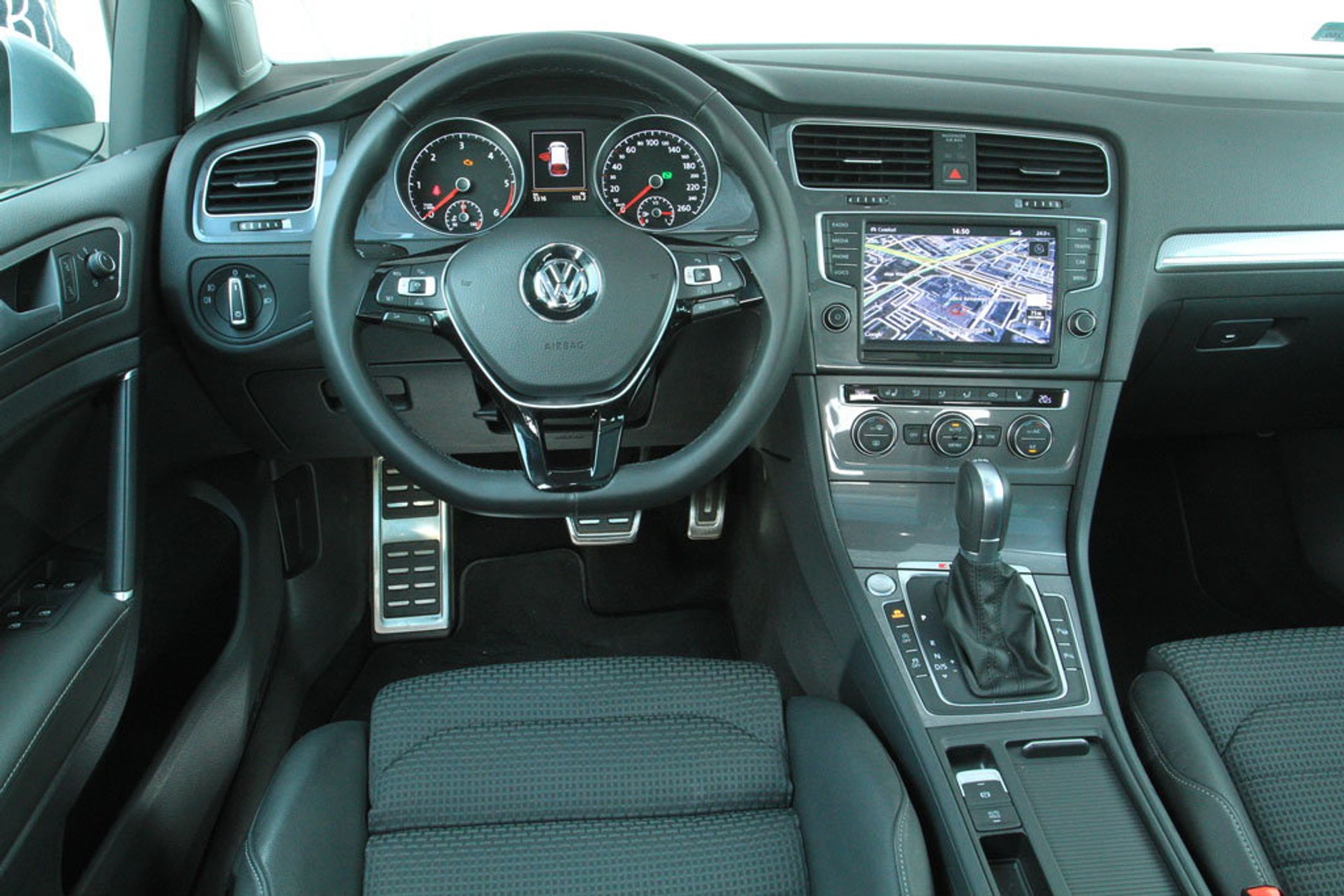 Volkswagen Golf Alltrack 2.0 TDI DSG - stylizowany na terenówkę