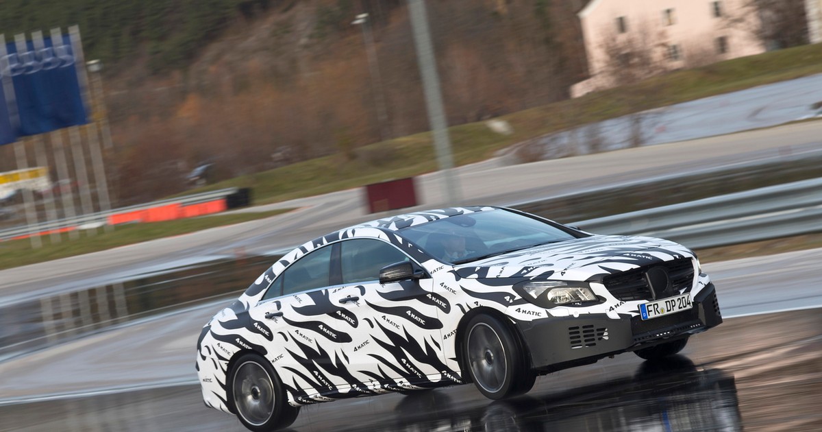 Mercedes CLA: nowy napęd 4MATIC