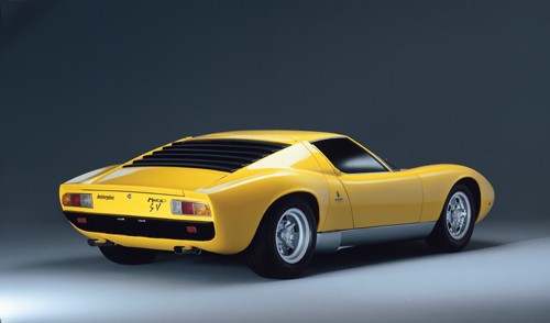 Lamborghini Miura - Włoski elegant z byczą siłą