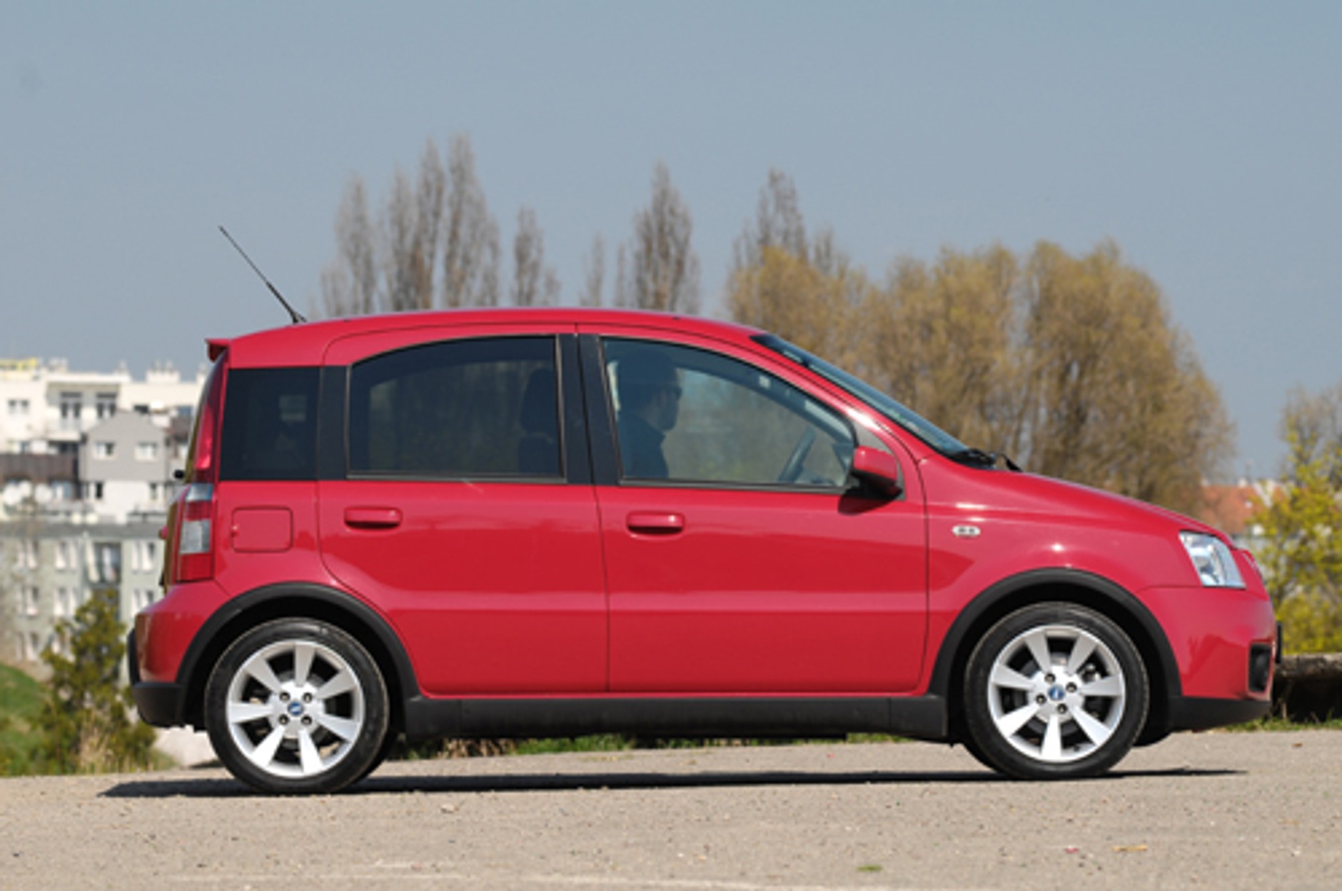 Fiat Panda 100 hp: Mały, lecz wysportowany miś