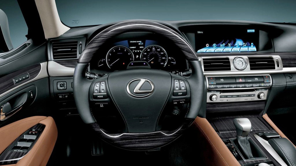 Lexus LS 600h: czyli, wszechobecny luksus