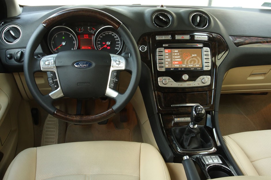 Ford Mondeo 2.2 TDCI: Pojemny i oszczędny