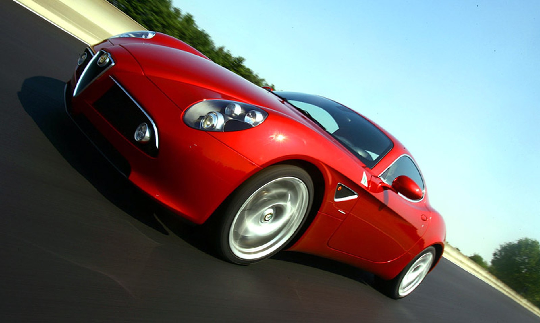 Alfa Romeo 8C Competizione GTA – premiera w czerwcu 2010