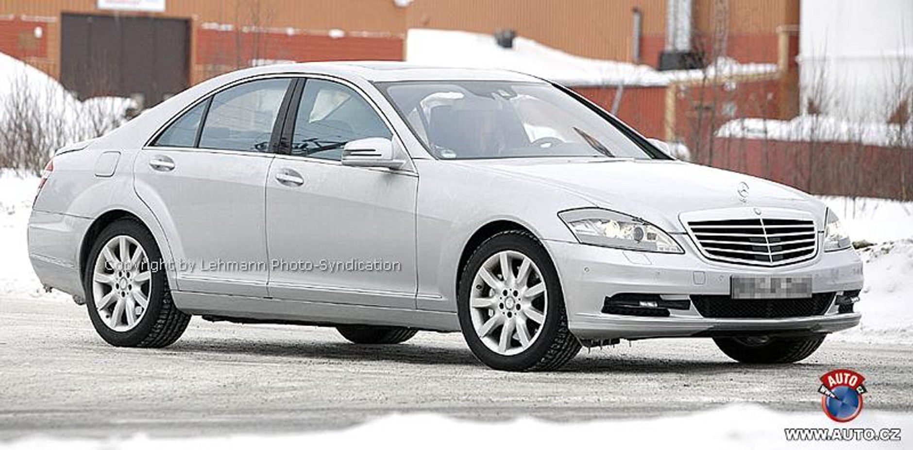 Mercedes-Benz S-Klasa: modernizacja i seryjna hybryda (fotogaleria)