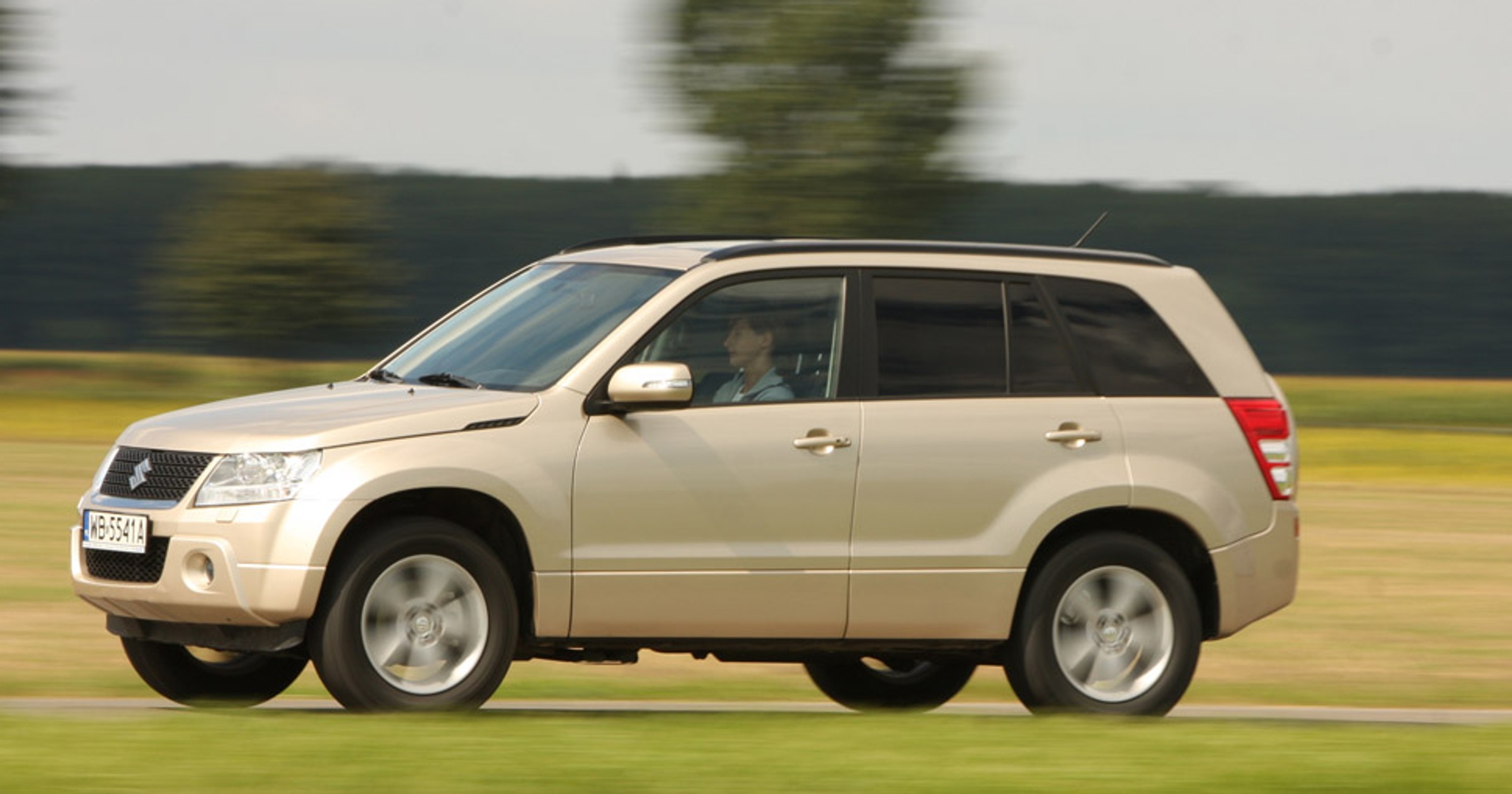 Suzuki Grand Vitara: SUV, co się terenu nie boi