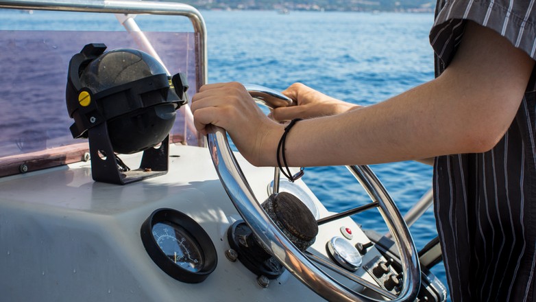 Kierowanie motorówką po pijanemu grozi poważnymi konsekwencjami