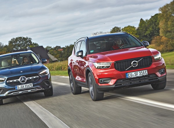 Porównanie hybrydowych SUV-ów: Mercedes GLA 250e kontra Volvo XC40 Recharge T4