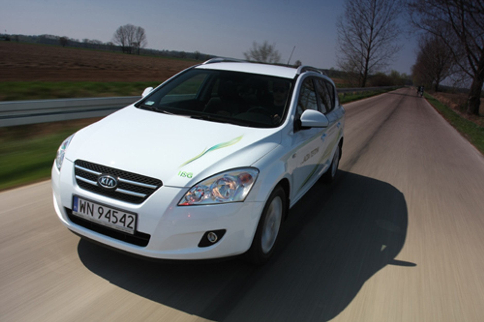 Kia ceed SW ISG: Ekologiczna na miasto