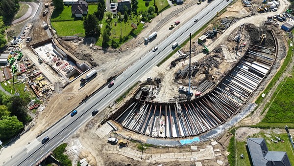 Budowa tunelu przy węźle Krzyszkowice na Zakopiance (DK7)
