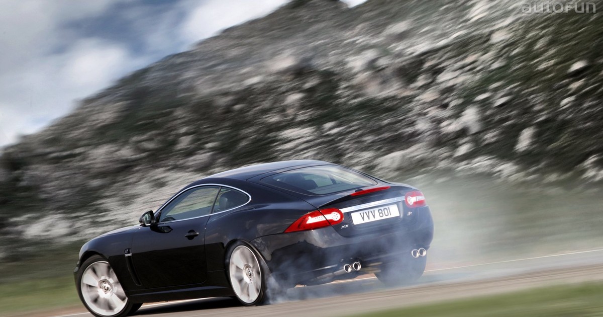 Jaguar XKR