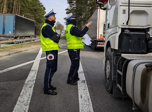 Jeden pieszy i cztery mandaty po 1500 zł i 15 punktów. Kierowcy byli zaskoczeni, gdy zatrzymała ich policja