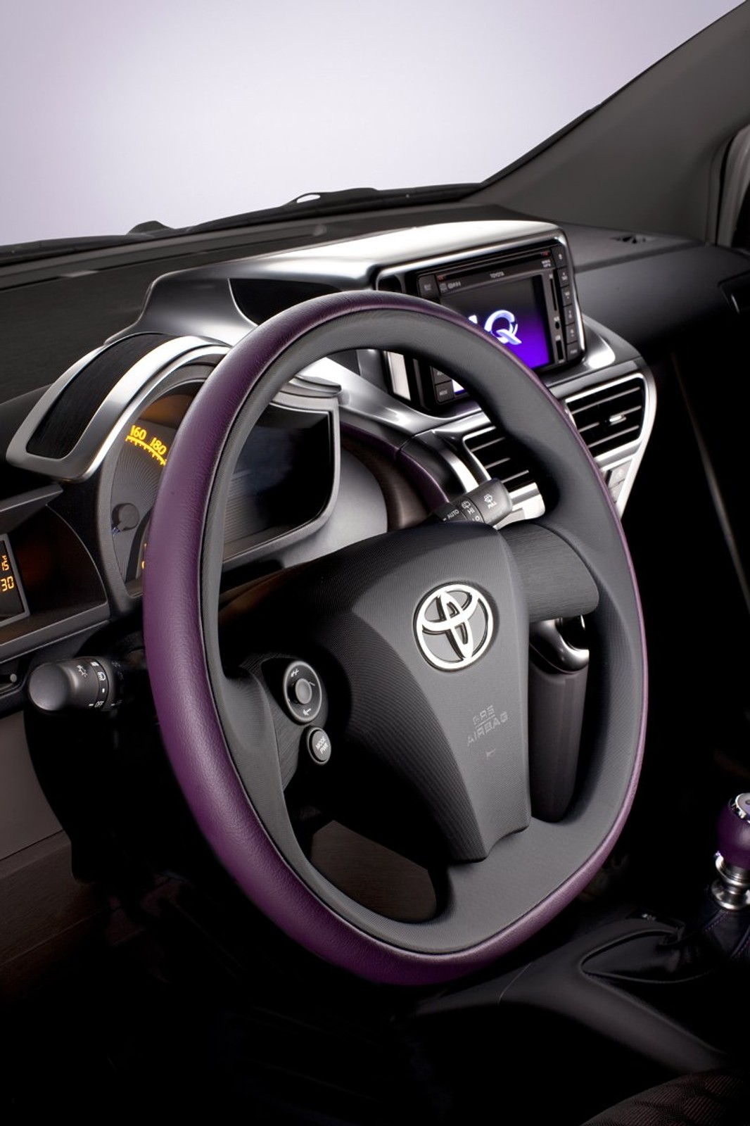 Genewa 2008: Toyota iQ w wersji seryjnej, w sprzedaży jeszcze w tym roku