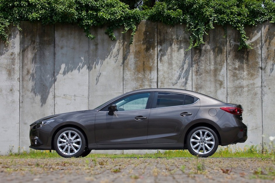 Mazda 3 sedan