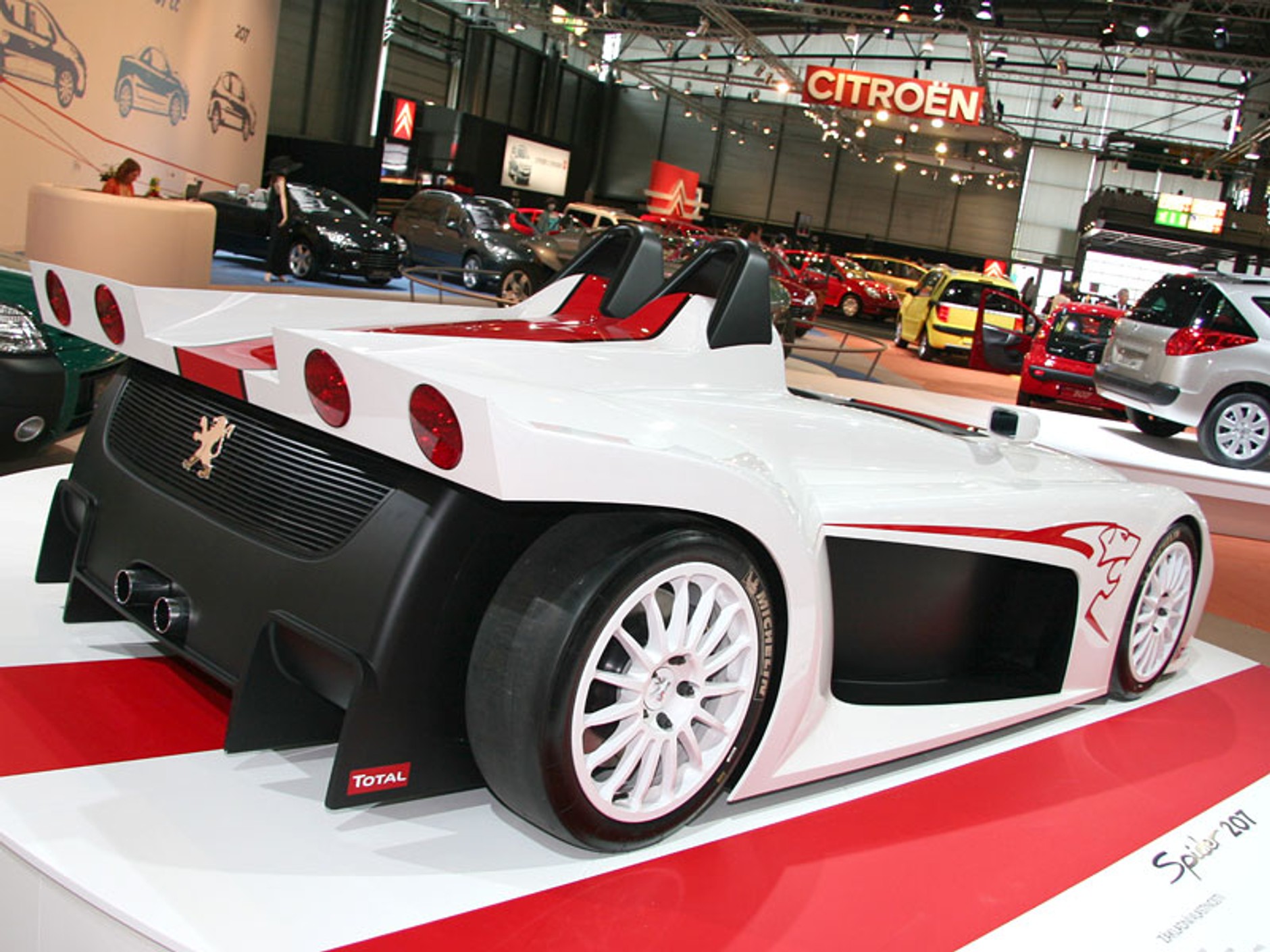 Autosalon Brno 2007: Co można zobaczyć? (3. część, 178 fotografii)