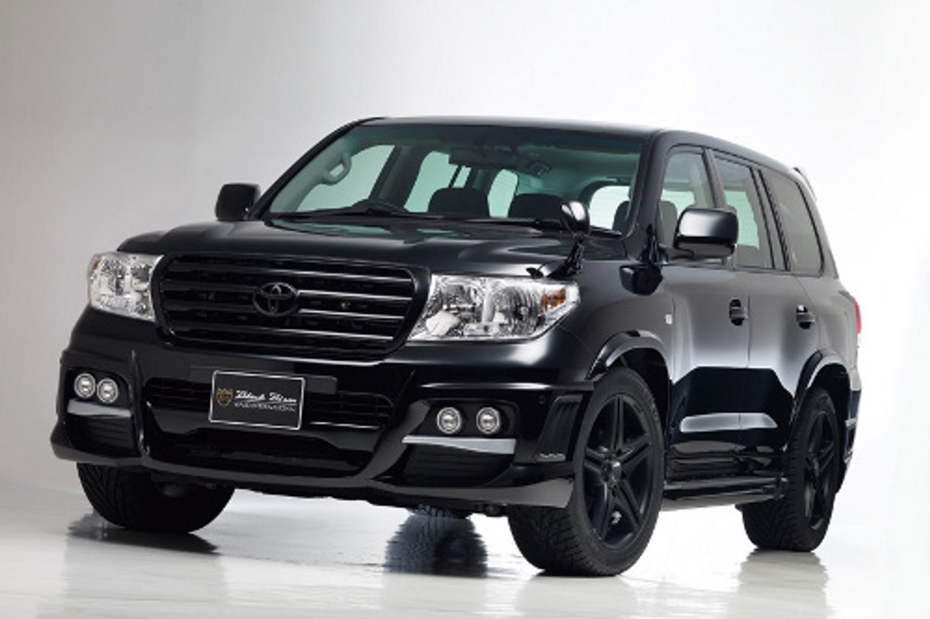Toyota Land Cruiser "Black Bison" - Potężna jak bizon?