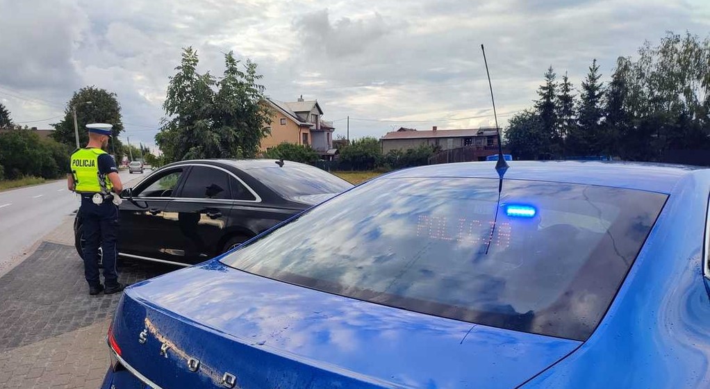 Policyjna kontrola prędkości (powiat łomżyński; lipiec 2024 r.)