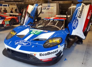 Nowy Ford GT powraca na tor wyścigowy