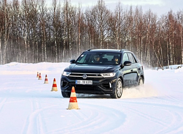 Test opon zimowych do SUV-ów 2025. Cztery modele wzorowe, ale na jednych robiło się groźnie