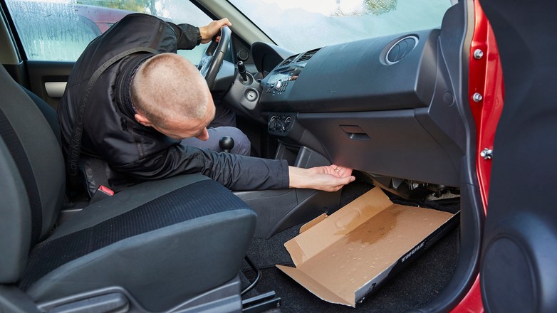 Często przyczyną problemu jest nie-drożny filtr pyłowyalbo nagrzewnica.