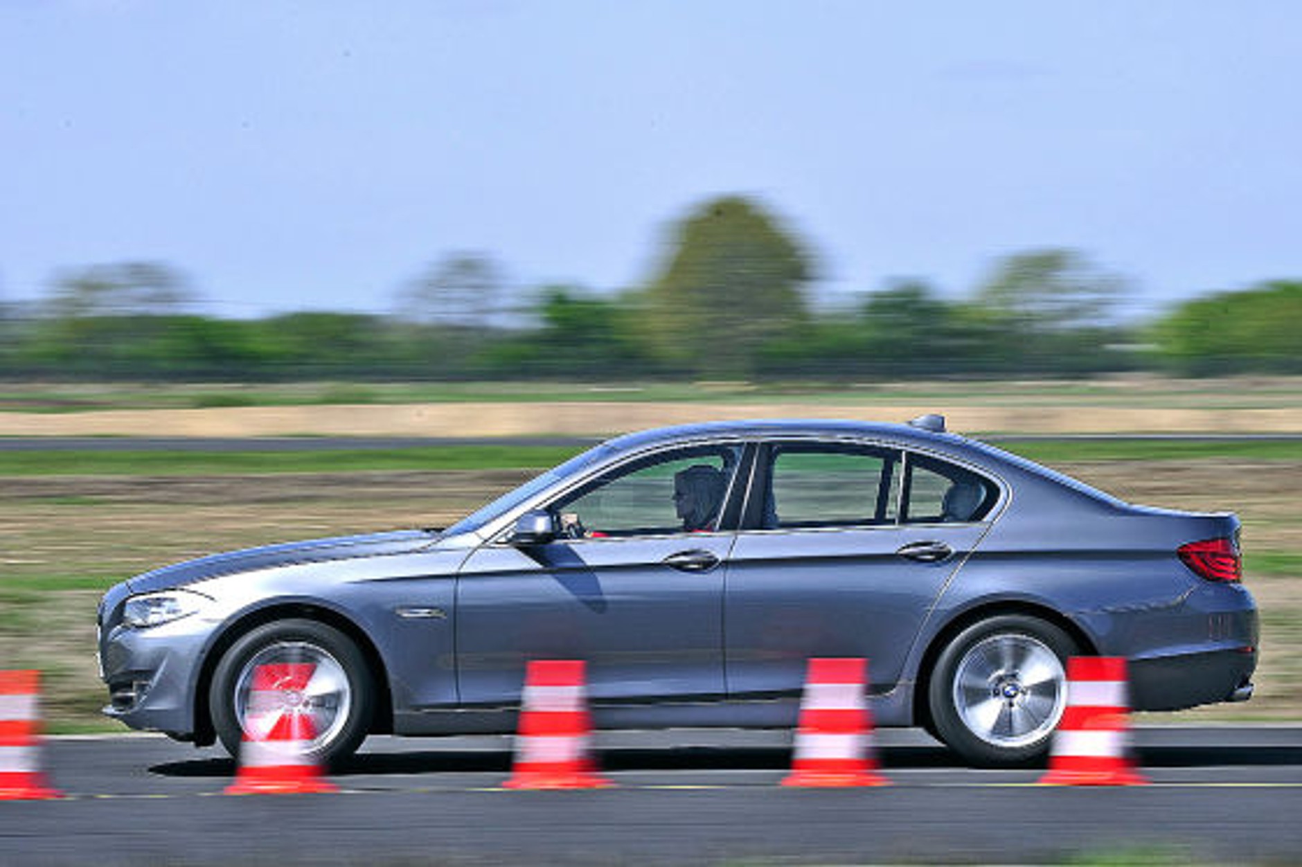 40 najlepiej hamujących aut