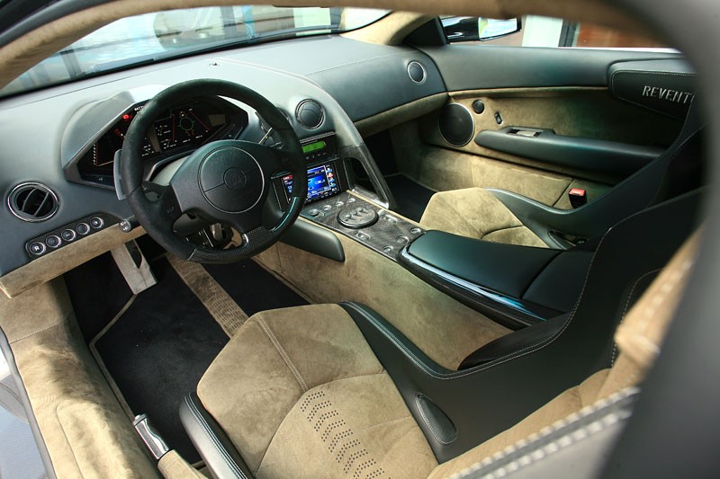 Lamborghini Reventon: zacisze z krewnym odrzutowca (fotogaleria)