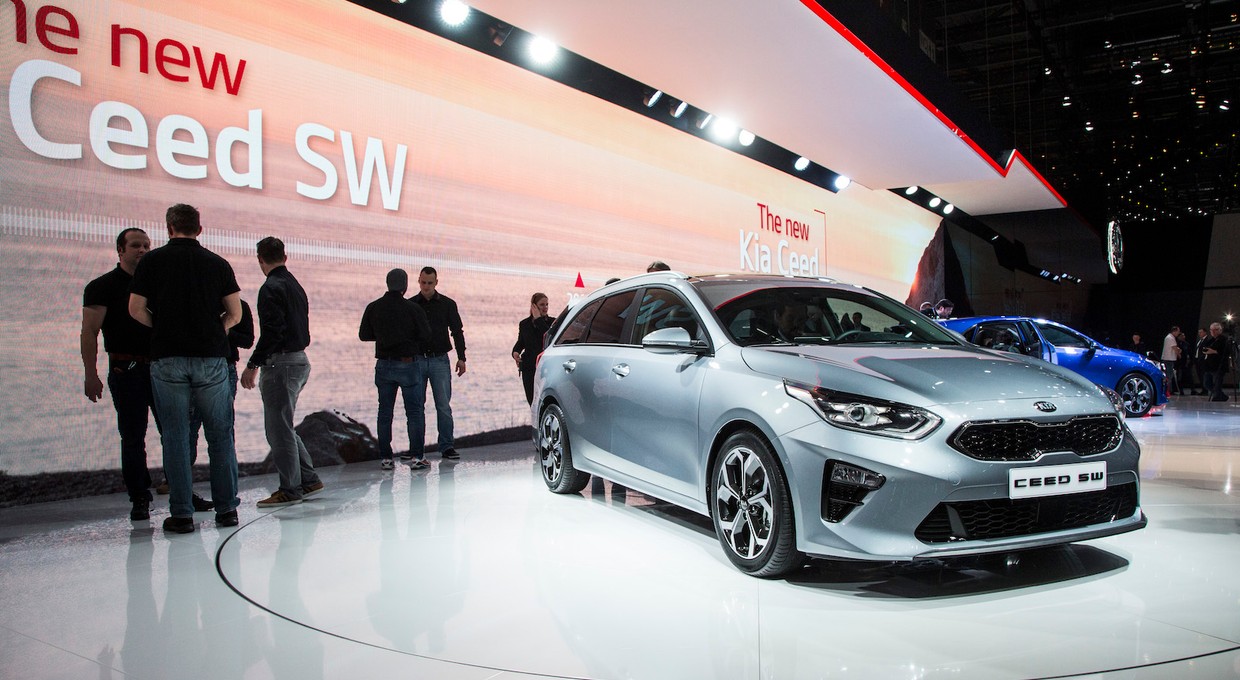 KIA Ceed z podwójnym subwooferem JBL. Pierwszy test