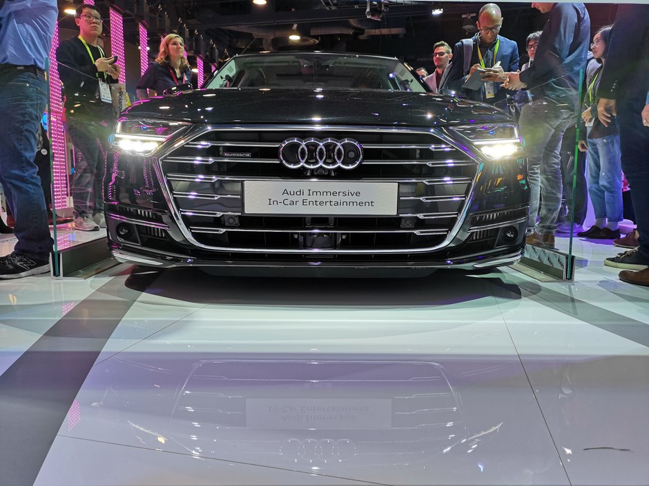 Kino samochodowe Audi Immersive In Car Entertainment