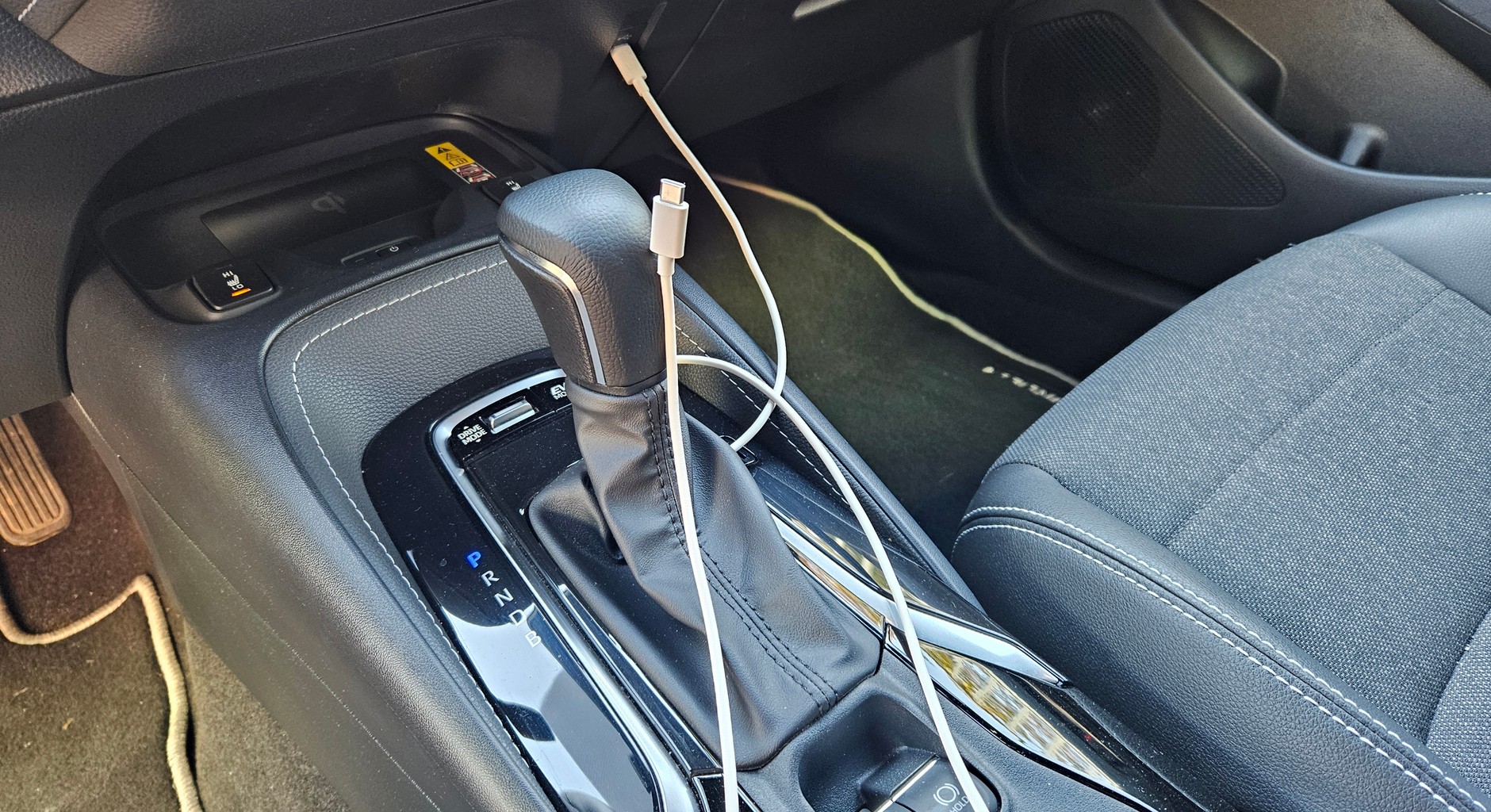 Do tego widoku trzeba się przyzwyczaić, jeśli chce się korzystać z Android Auto w Corolli