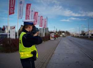 Policjanci "odpalili" Kaskadowy pomiar prędkości. Sprawdzali jedną drogę