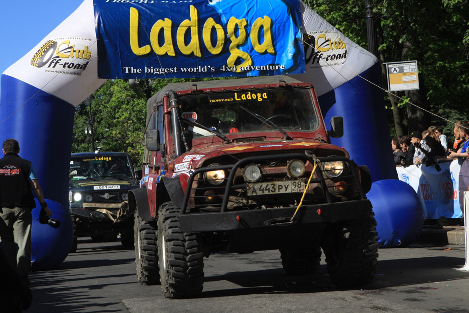 200 km wokół Ładogi