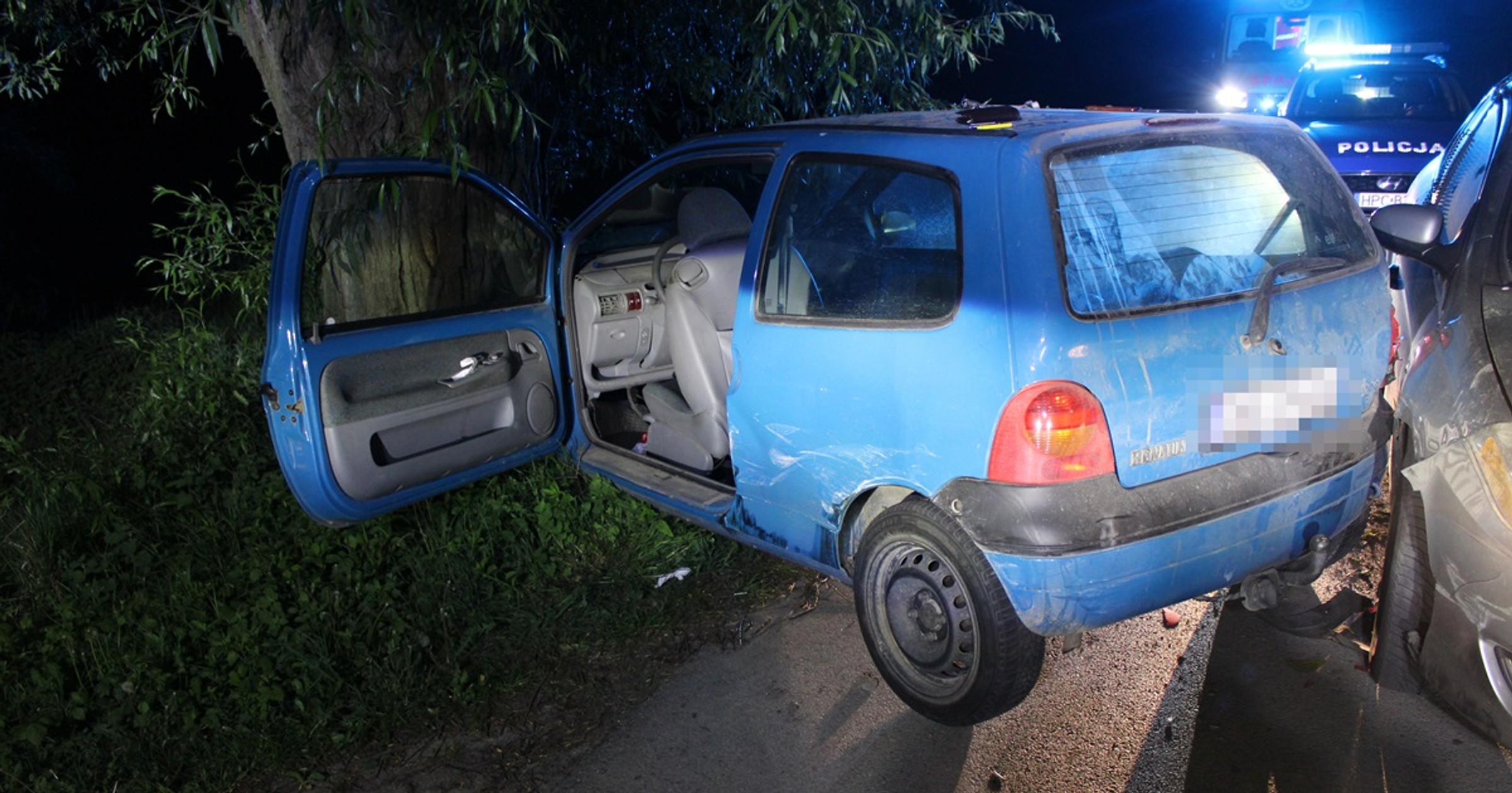 Obraz pochodzący z serwisu https://wloclawek.policja.gov.pl/kb4/informacje/wiadomosci/147901,19-latek-nie-zatrzymal-sie-do-kontroli-a-ucieczke-zakonczyl-kolizja-drogowa.html