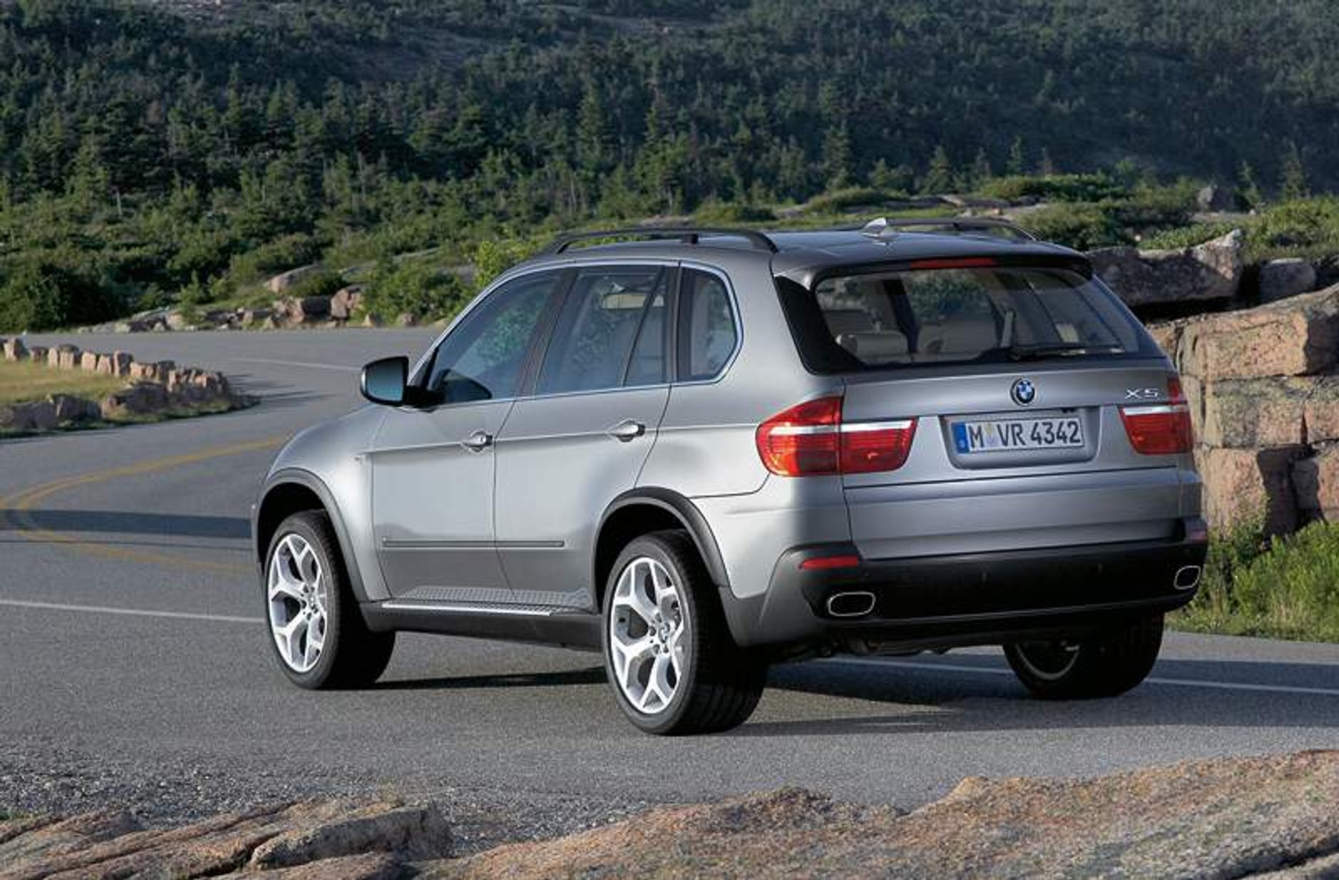 BMW X5 kontra BMW X6: pierwsze statyczne porównanie