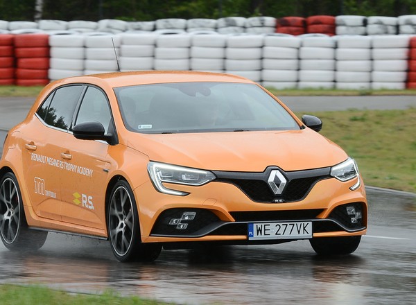 Renault Megane R.S. Trophy i Alpine A110 na Torze Modlin