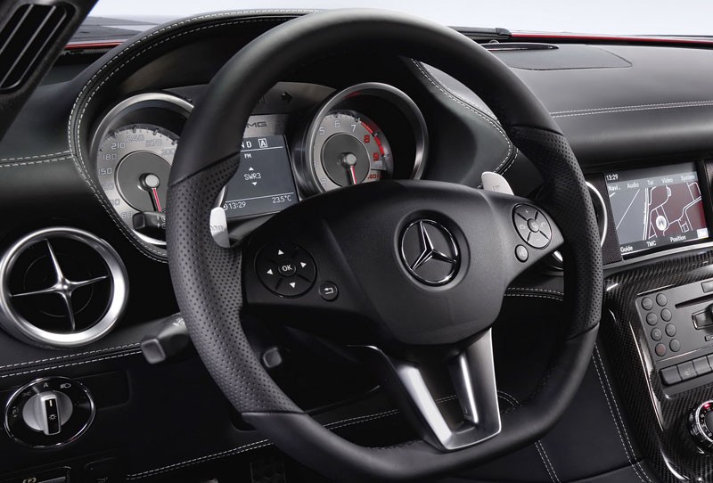 IAA Frankfurt 2009: Mercedes-Benz SLS AMG – Gullwing XXI wieku, pierwsze wrażenia