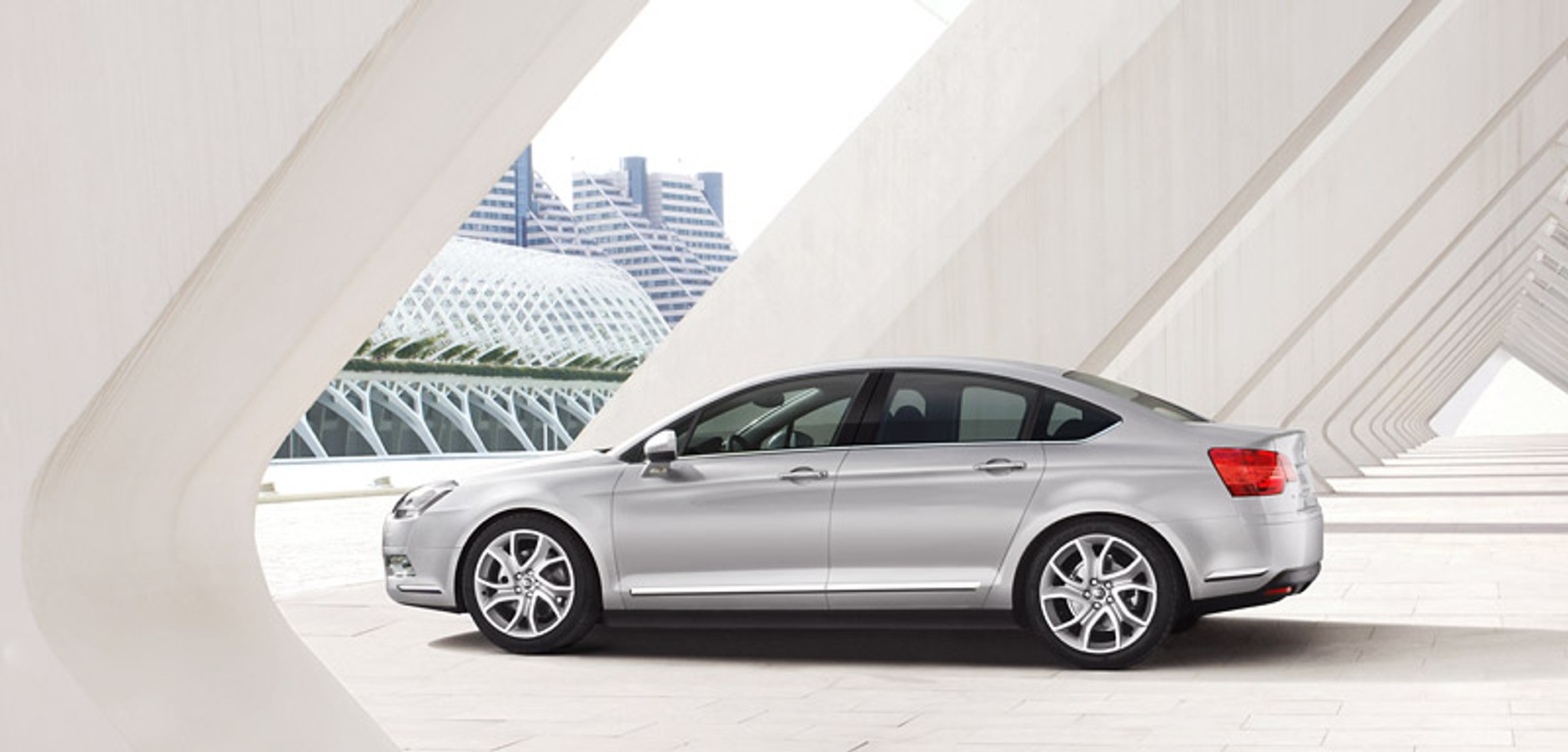 Nowy Citroën C5 już produkowany w Rennes