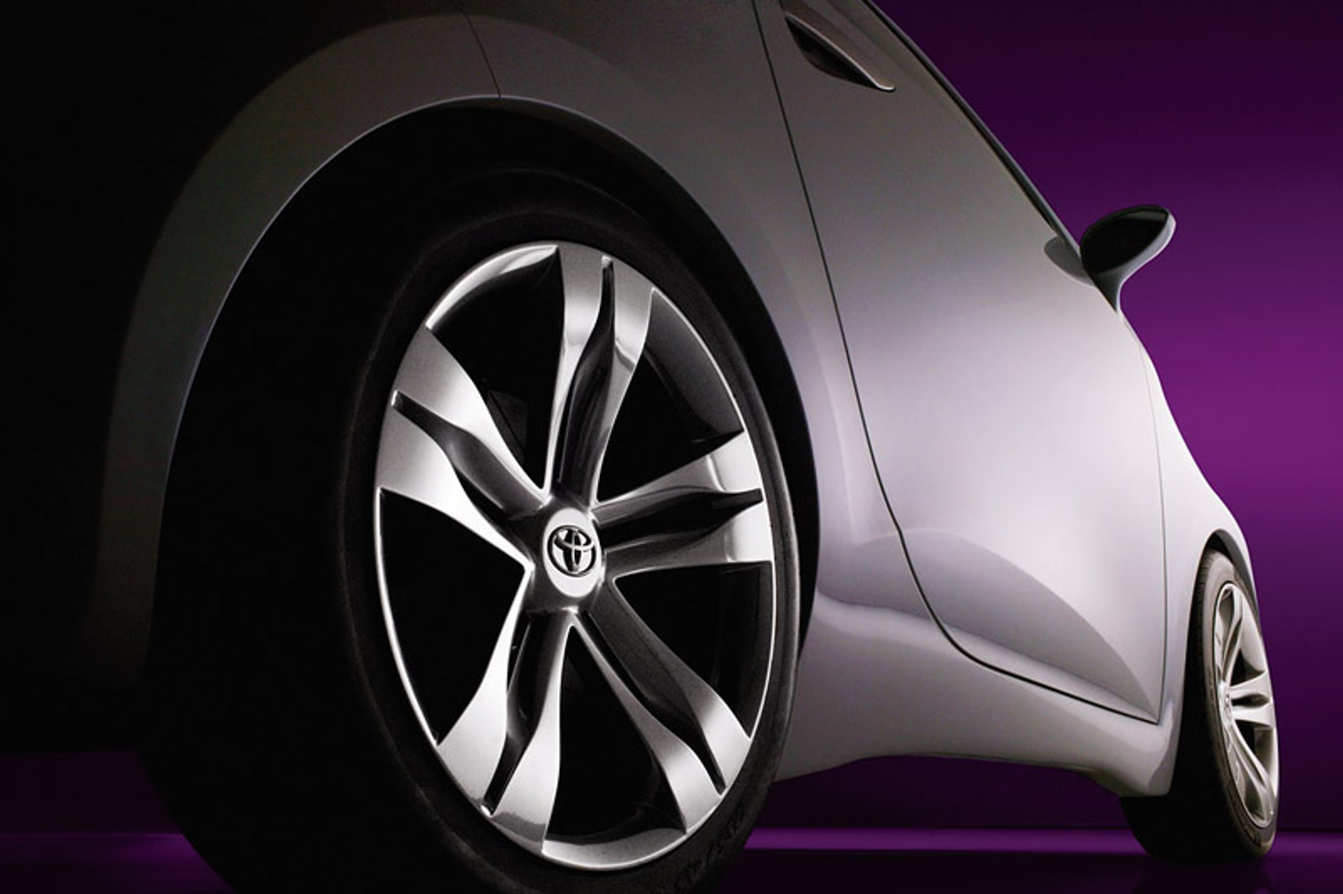 IAA Frankfurt 2007: Toyota iQ – jeszcze mniejsza niż Aygo