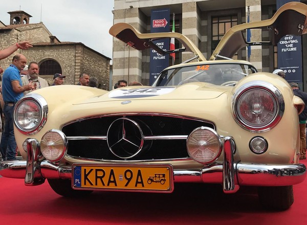 Możesz wystartować w słynnym wyścigu Mille Miglia 2024 – marzenie za 150 tys. euro