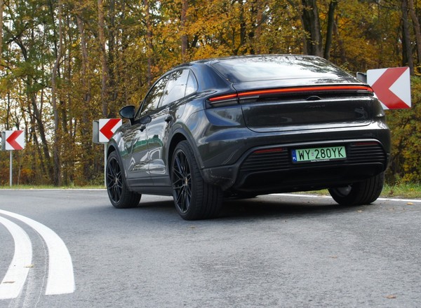 Sprawdziłem, czego brakuje nowemu Porsche Macan 4. Widzę tylko jeden problem