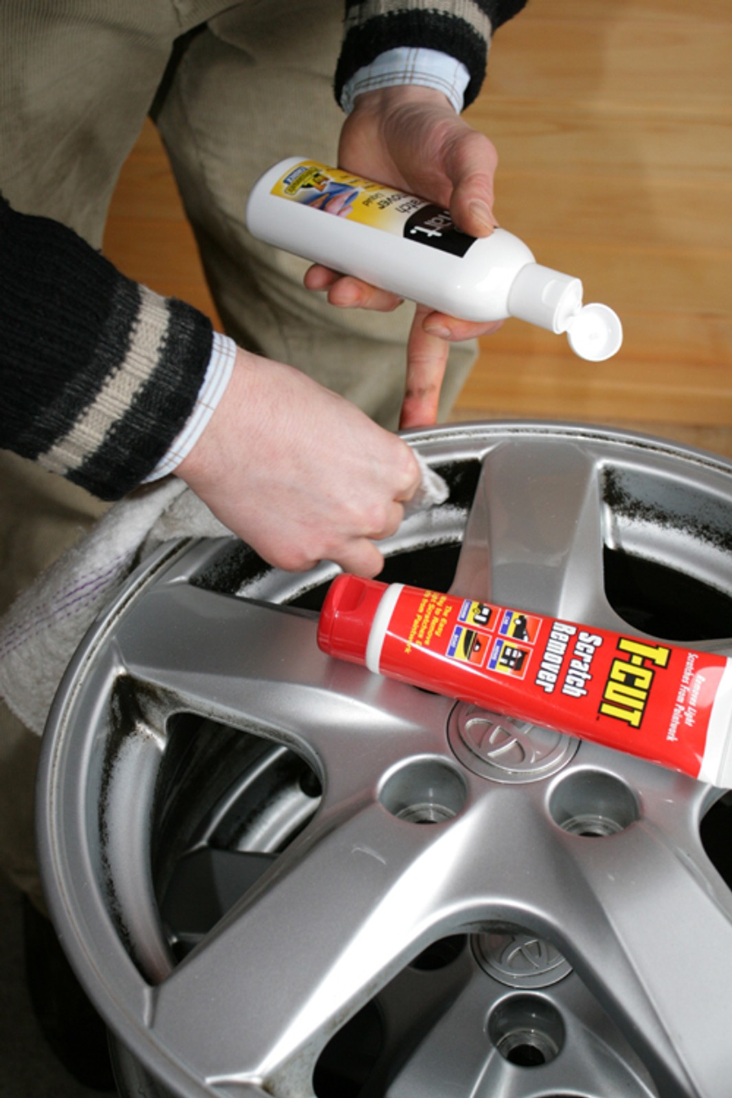 Felgi zawsze czyste - Czyszczenie felg z zapieczonego nalotu