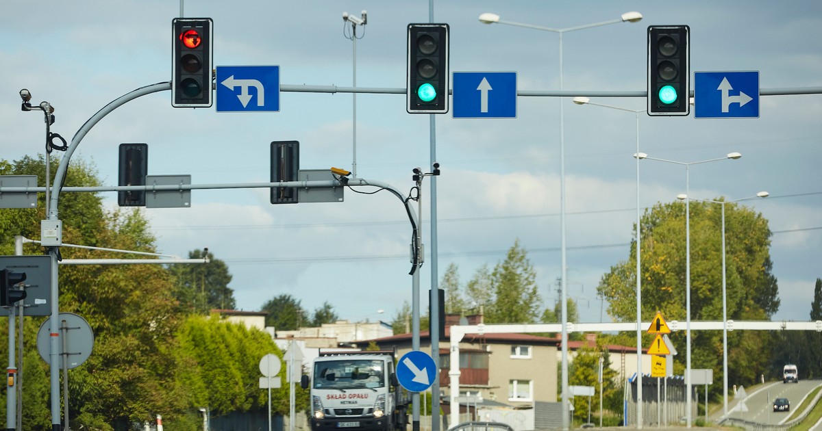  Kierowcy wiedzą, a i tak wpadają. Tu tysiące mandatów wystawiają się same