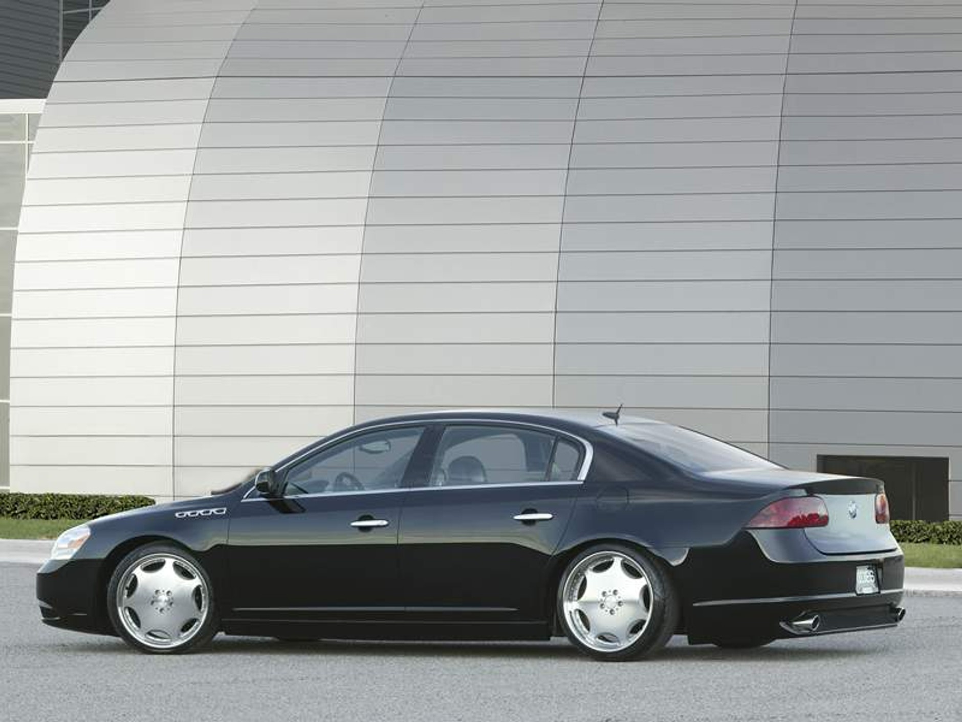 SEMA 2006: 11 razy Lucerne